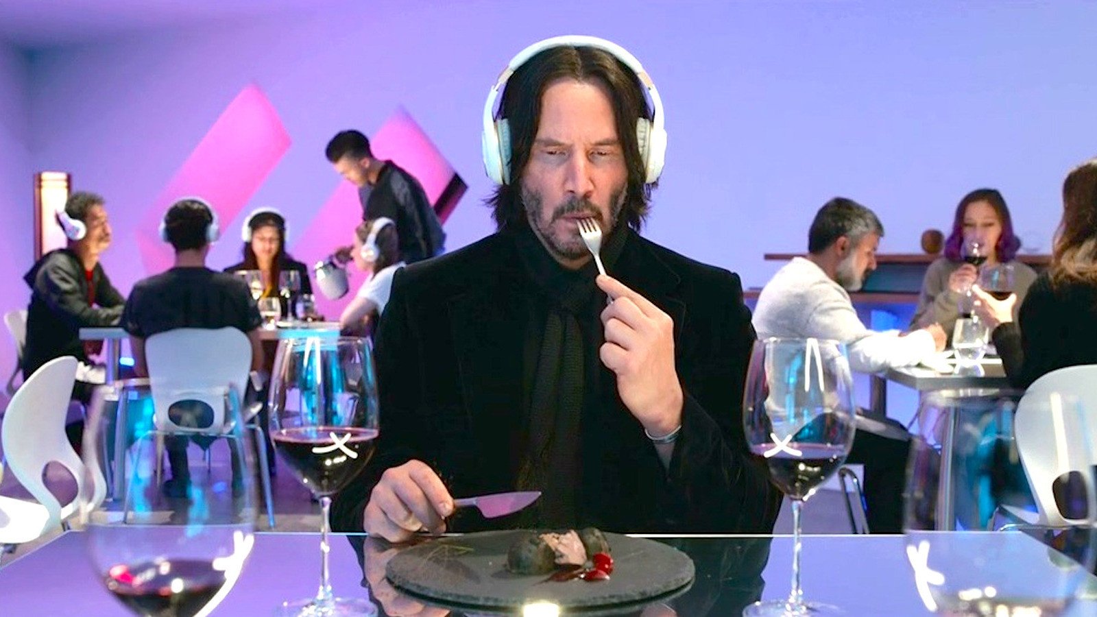 Keanu Reeves vào vai phụ trong bộ phim Always Be My Maybe