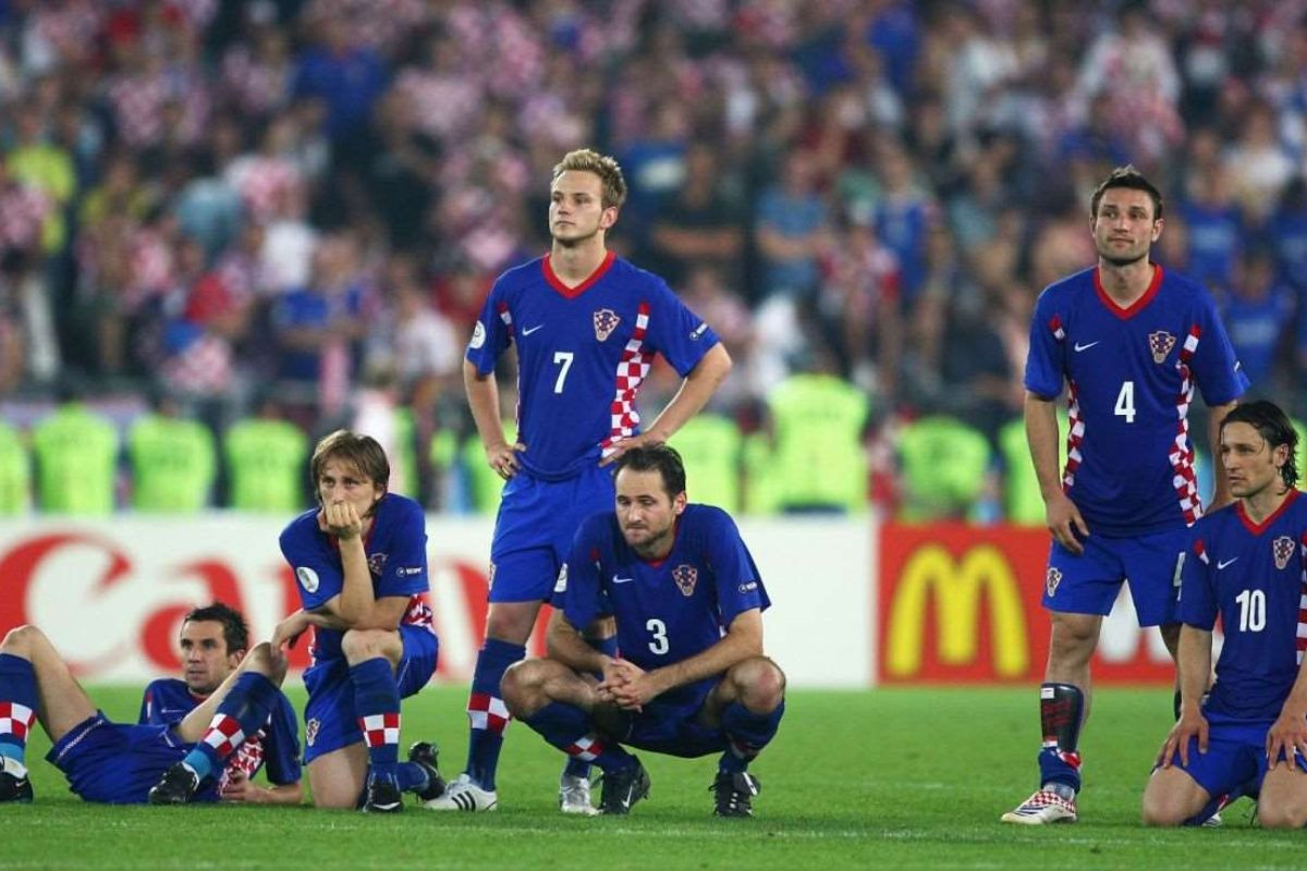 Croatia có hai lần tham gia EURO năm 1996 và 2008 nhưng chỉ dừng chân ở vòng tứ kết