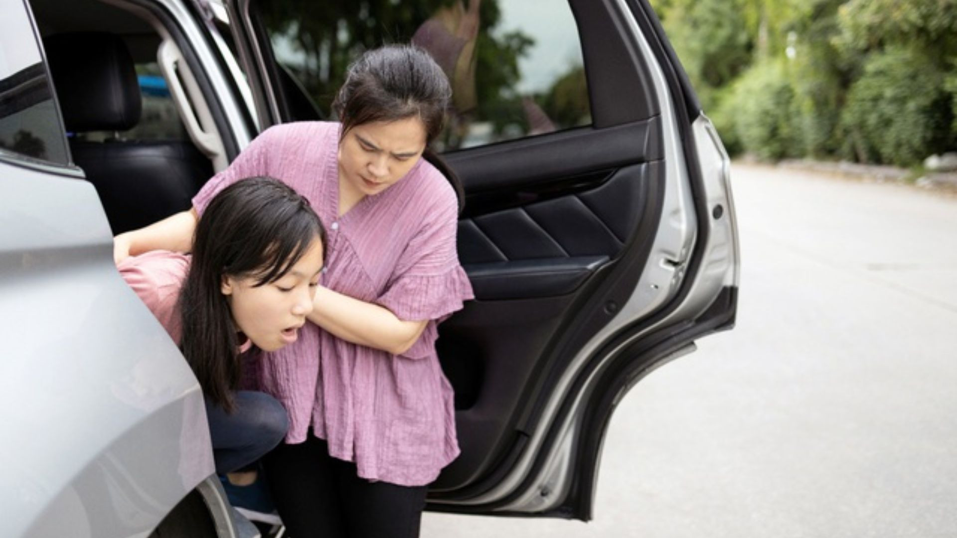 Các triệu chứng khi say xe phổ biến nhất là chóng mặt, buồn nôn và nôn ói