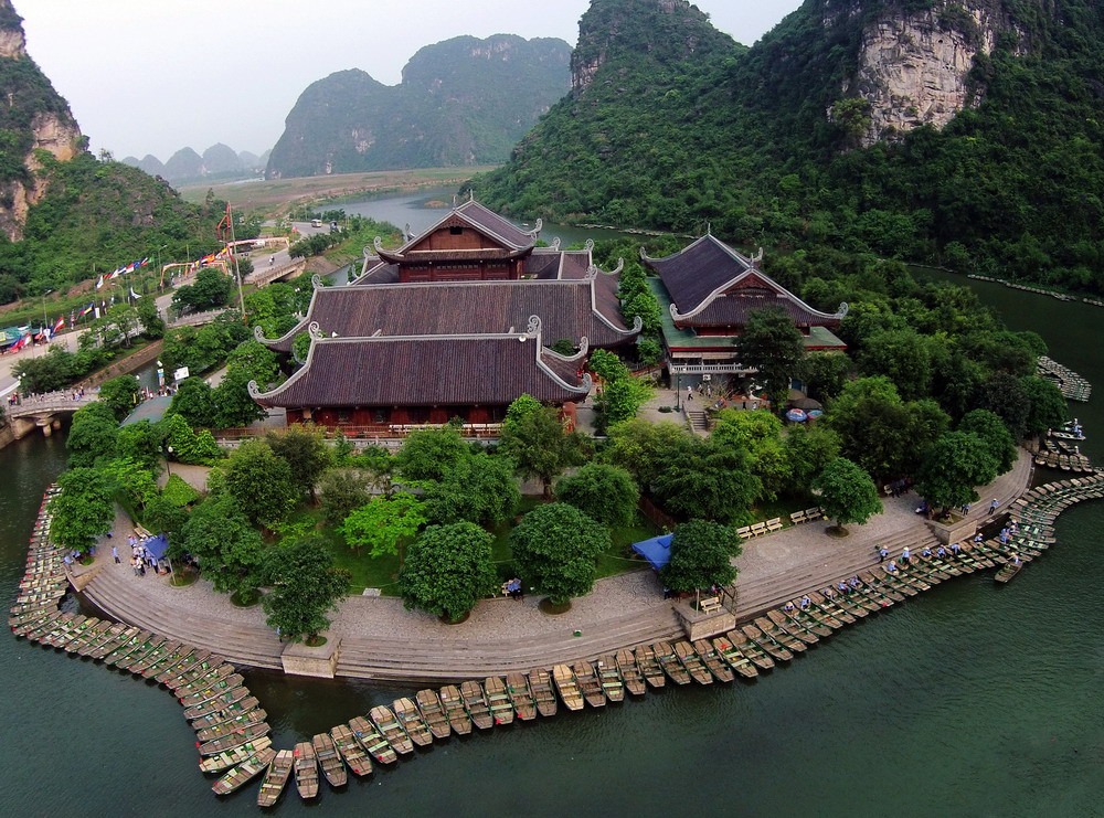 Chùa Bái Đính được UNESCO công nhận là Di sản thế giới hỗn hợp đầu tiên của Đông Nam Á vào năm 2010