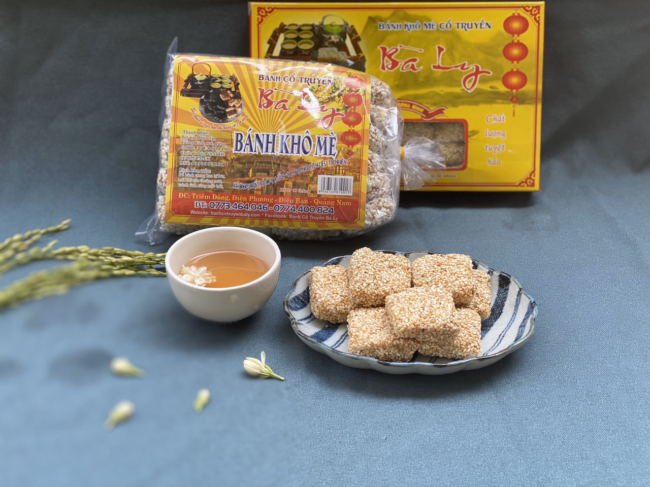 Bánh khô mè là đặc sản Đà Nẵng giá rẻ, thơm ngon