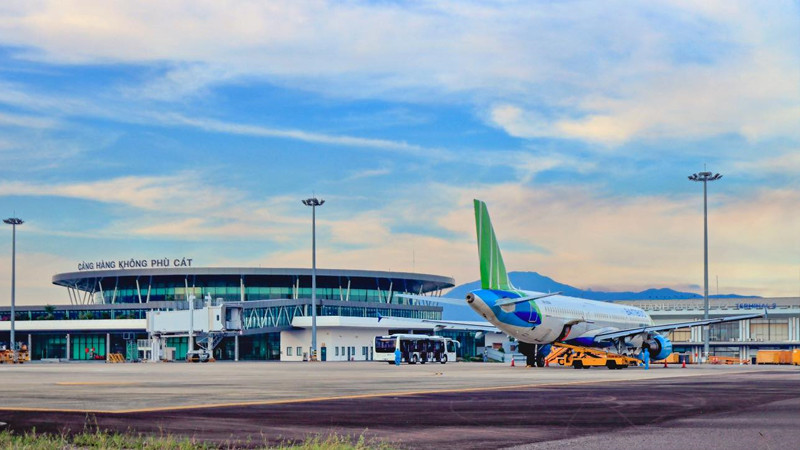 Sân bay Quốc tế Phù Cát thu hút hơn 4 triệu hành khách mỗi năm