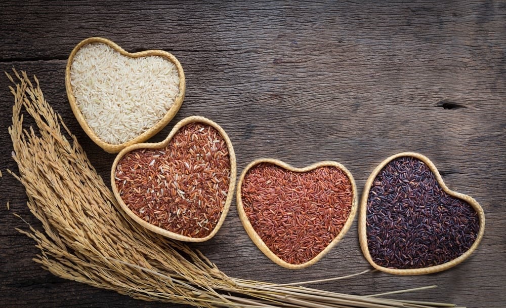Bổ sung gạo lứt vào chế độ ăn hàng ngày có thể giúp giảm một số yếu tố làm tăng nguy cơ mắc các bệnh về tim