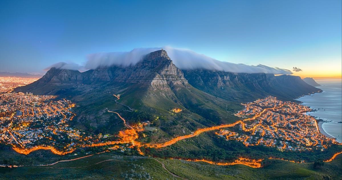 Núi Bàn  là biểu tượng của Nam Phi