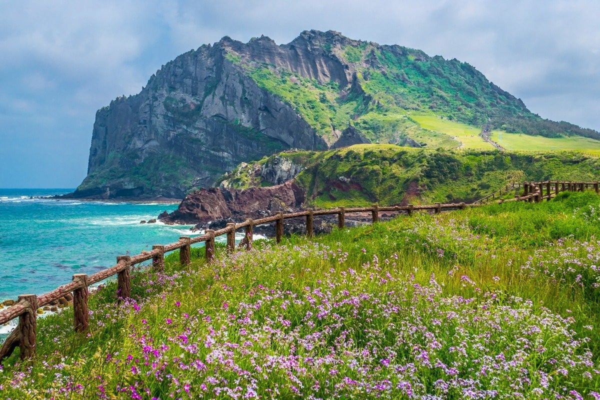 Jeju có diện tích 1842km2