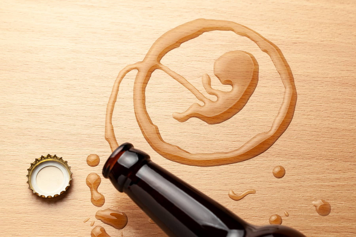 Bia và đồ uống có cồn nói chung ảnh hưởng nghiêm trọng thới thai nhi
