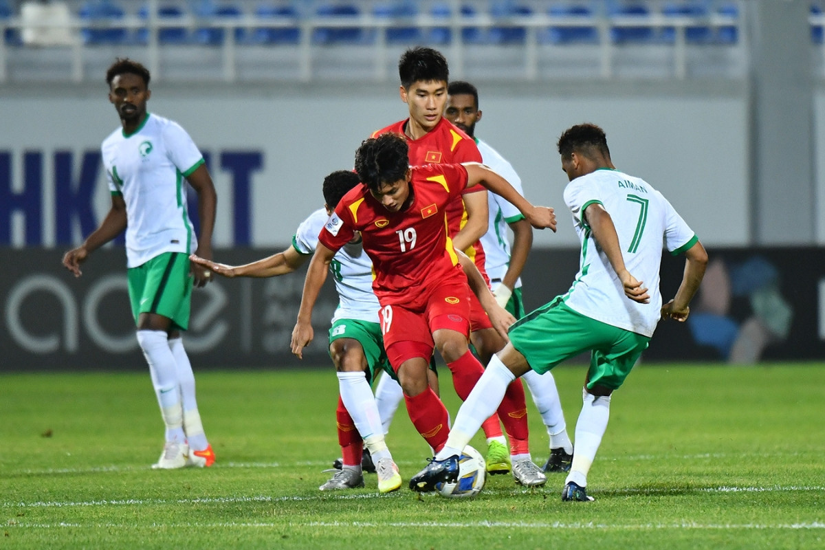 Đội tuyển U23 Việt Nam tham dự giải chung kết U23 Châu Á vào ngày 3/5 Âm lịch