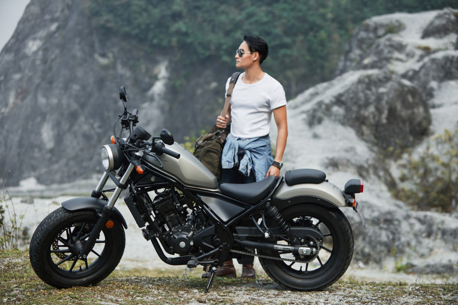 Honda Rebel 300 mang nét tối giản pha lẫn sang trọng 