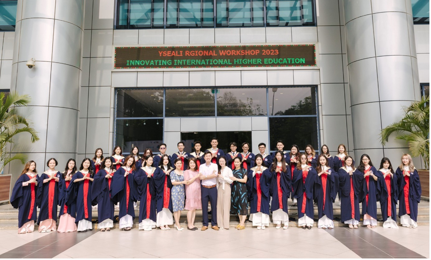 Điểm danh các trường đại học Việt Nam xét tuyển khối thi C01
