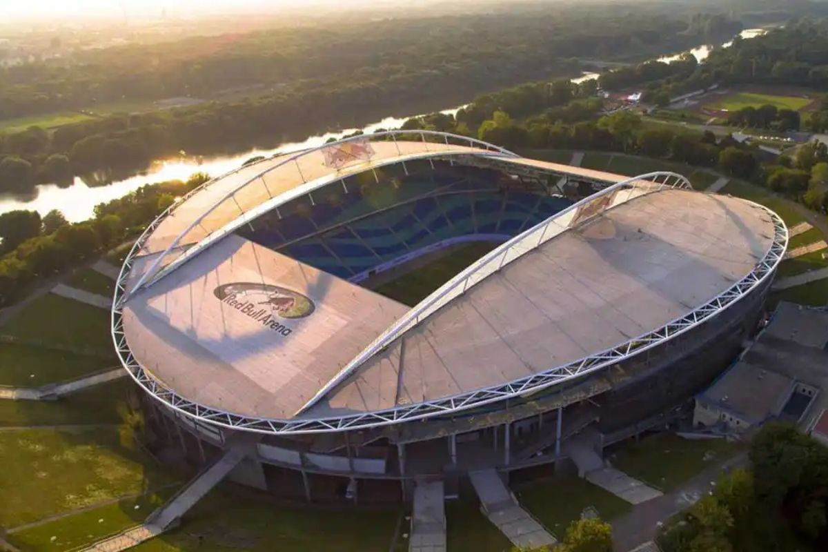 Red Bull Arena là sân vận động có lối kiến trúc hiện đại