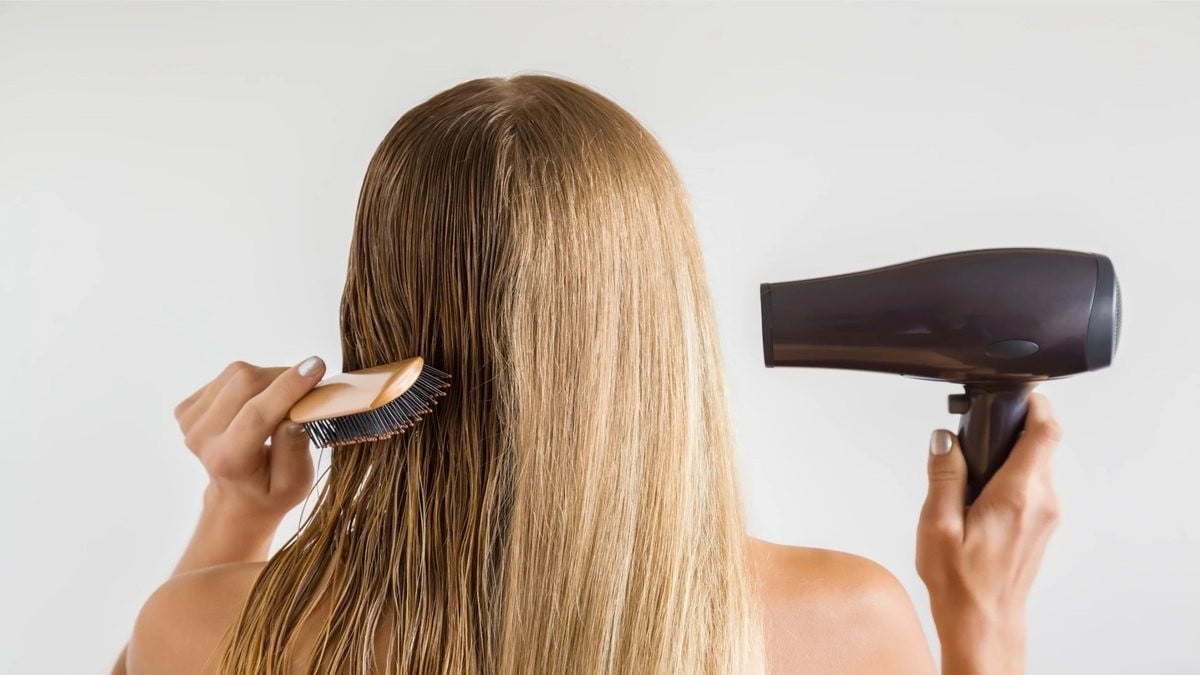 Hướng dẫn cách tạo mẫu tóc layer cho nữ mặt tròn cực dễ bằng máy sấy
