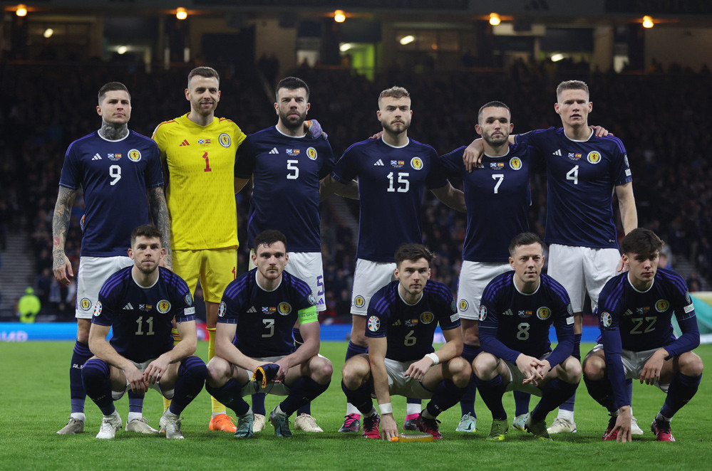 Scotland phải chật vật mới vượt qua các trận play off để đi đến vòng tiếp theo của các giải đấu lớn
