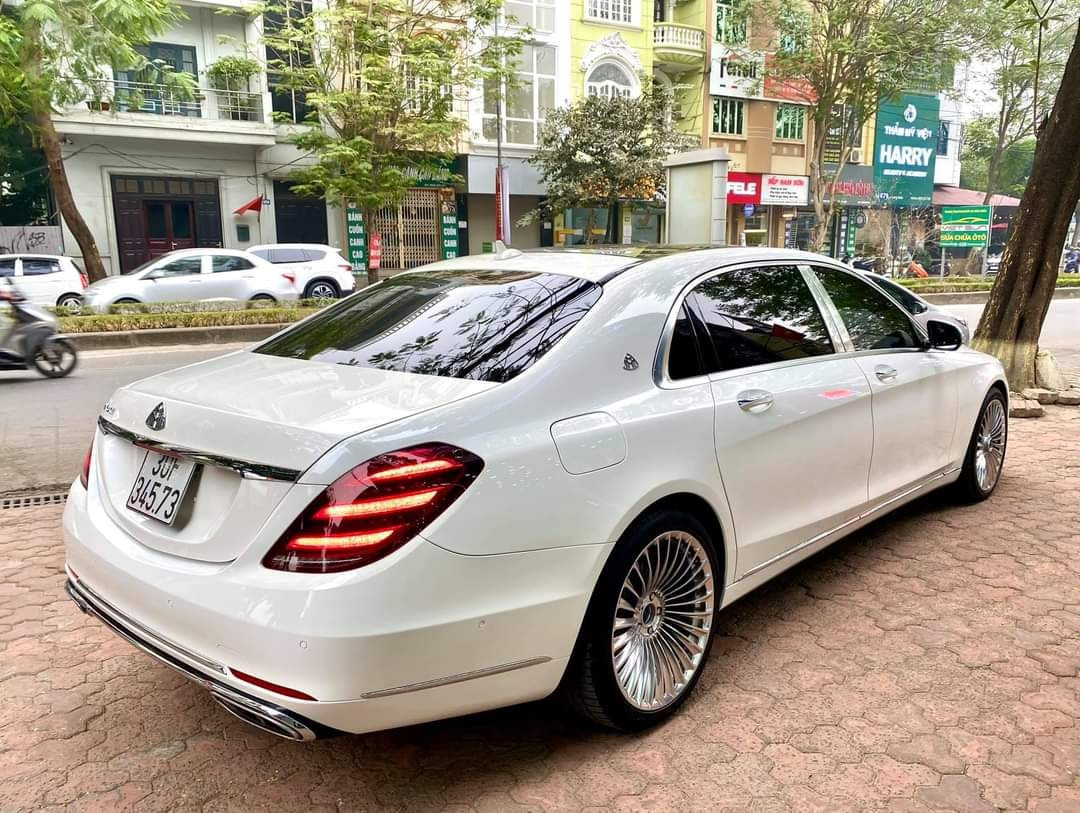 Maybach s450 cũ có thể xuống khoảng 4 tỷ với phiên bản cũ