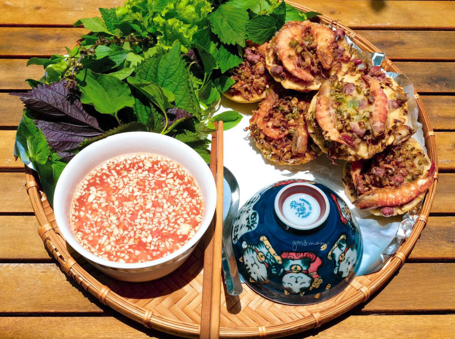 Bánh vá là một trong những đặc sản Tiền Giang nổi tiếng với hương vị độc lạ, thơm ngon