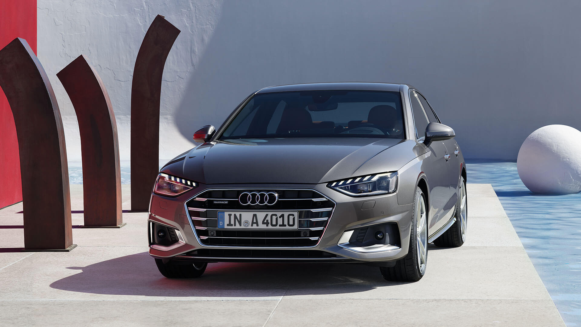Audi A4 là dòng xe ô tô giá từ 1 tỷ đến 2 tỷ có động cơ mạnh mẽ và tiết kiệm nhiên liệu