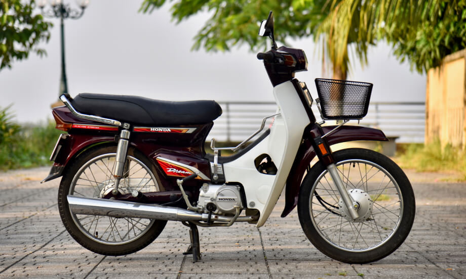 Honda Dream có độ bền cao và có khả năng chịu tải tốt, đáp ứng mọi nhu cầu sử dụng