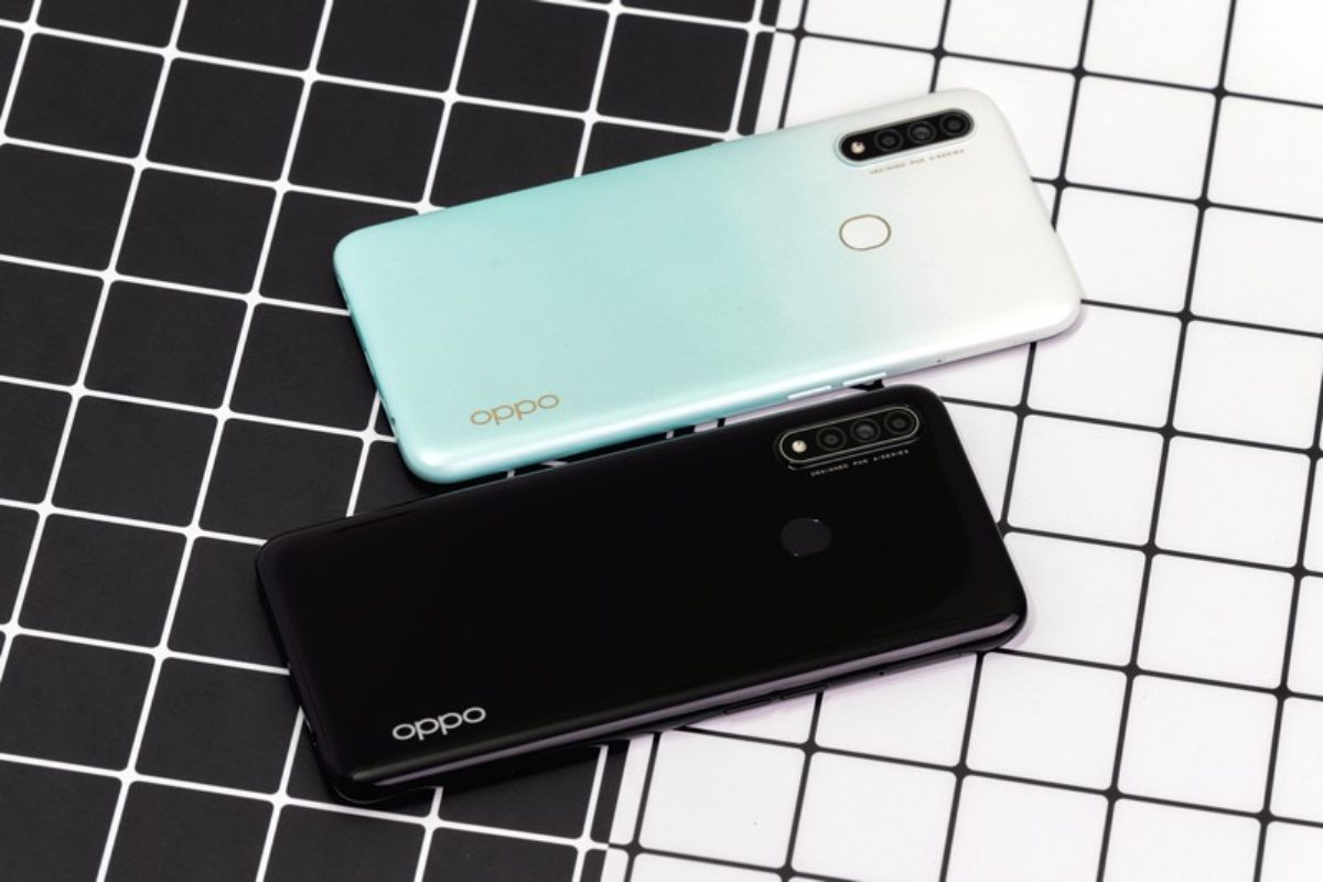 OPPO A31 nổi bật với bộ ba camera sau được sắp xếp theo chiều dọc