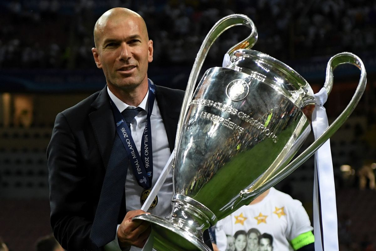 Huấn luyện viên Zidane đã gặt hái nhiều thành công với chiếc cúp C1 cùng Real Madrid