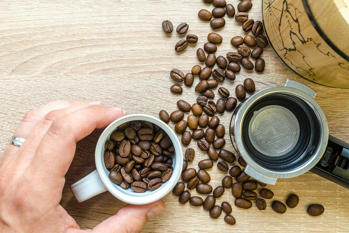 Giá cà phê hôm nay ngày 7/6 vẫn tăng đều 1.500 đồng/kg ở thị trường trong nước