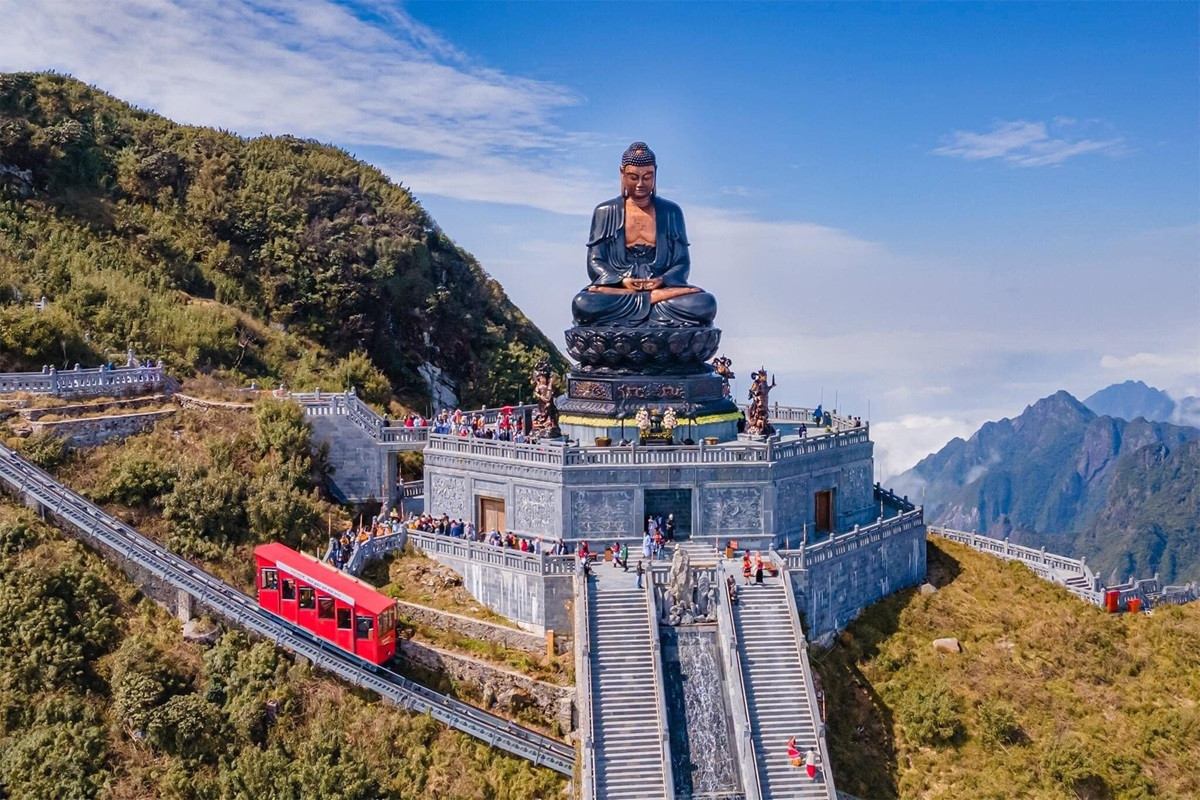 Ông Hoàng Bảy là người hào hoa, phong nhã