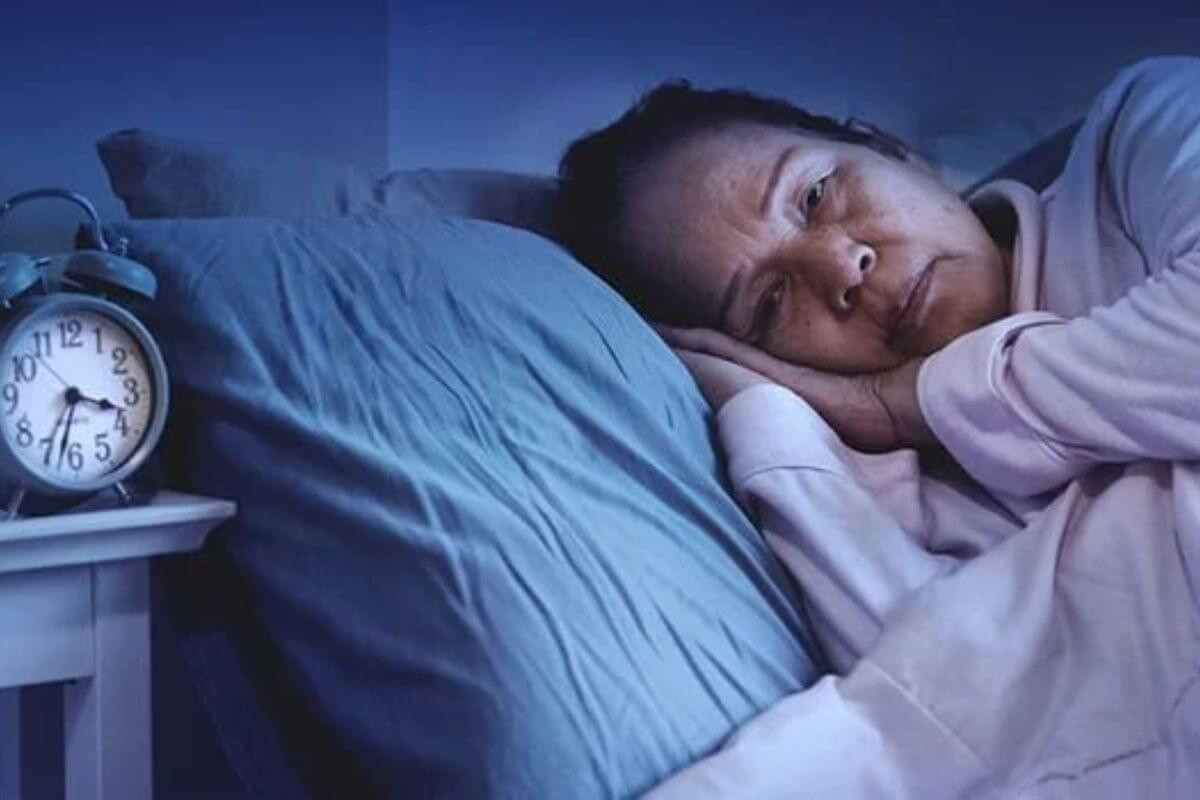 Rối loạn giấc ngủ là tình trạng thường xuyên gặp phải ở người tuổi trung niên