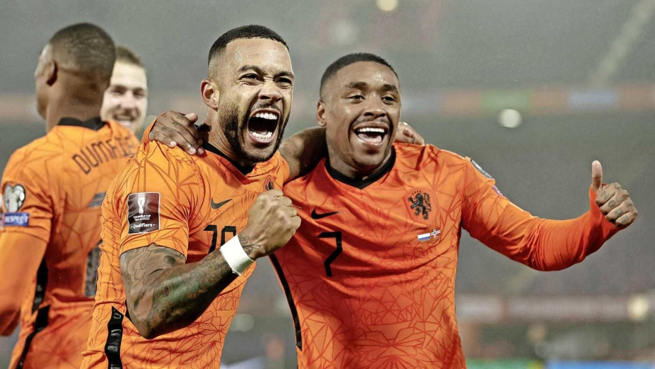Hà Lan đã giành chiến thắng ngoạn mục với kết quả 2-1