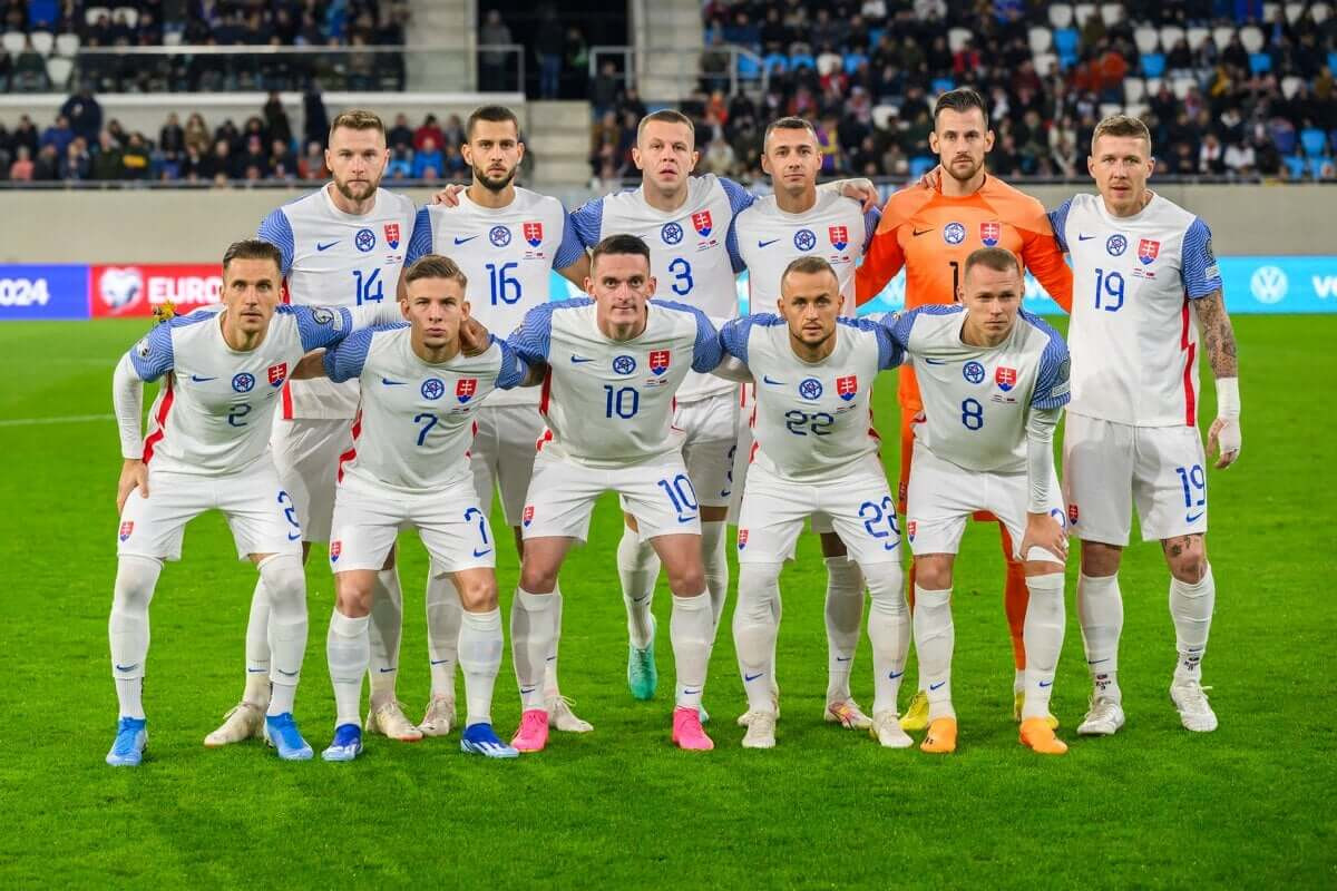Slovakia bước vào mùa giải EURO 2024 với một đội hình mạnh mẽ và đầy triển vọng