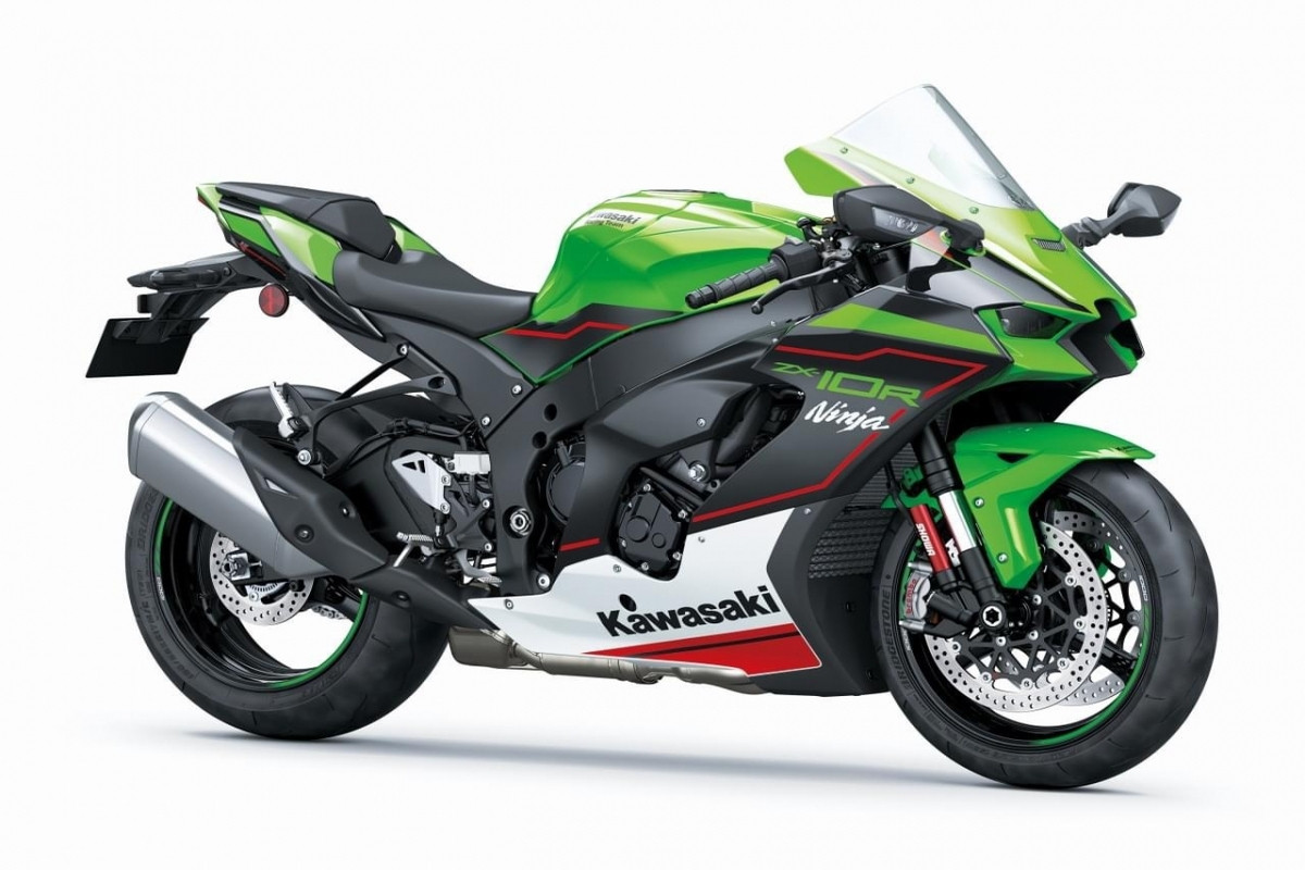 Kawasaki ZX10R là dòng xe cao cấp của Nhật Bản với ngoại hình cá tính